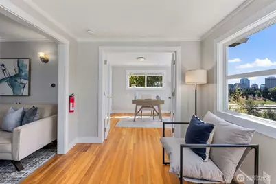 340 NE 53rd Street, Seattle, WA 98105 - Photo 8