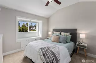 340 NE 53rd St, Seattle, WA 98105 - Photo 20