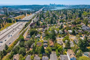 340 NE 53rd St, Seattle, WA 98105 - Photo 38