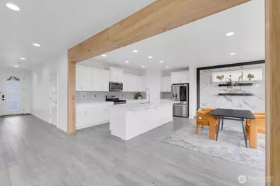 1004 75th Drive SE, Lake Stevens, WA 98258 - Photo 2