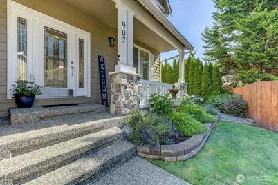 907 196th Place SW, Lynnwood, WA 98036 - Photo 1