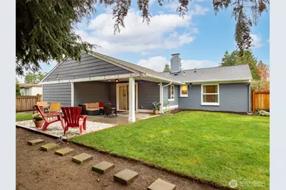 9808 Linden Avenue N, Seattle, WA 98103 - Photo 20