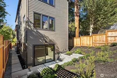 7342 20th Avenue NW, Seattle, WA 98117 - Photo 36