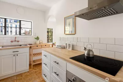 1106 NE 42nd #19, Seattle, WA 98105 - Photo 20