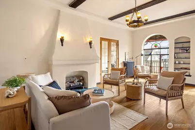 1106 NE 42nd #19, Seattle, WA 98105 - Photo 6