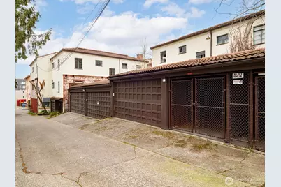 1106 NE 42nd #19, Seattle, WA 98105 - Photo 30