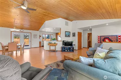 605 Pinyon Place, Omak, WA 98841 - Photo 10