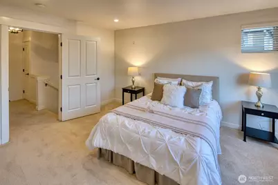 23300 SE Black Nugget Road #F6, Issaquah, WA 98029 - Photo 10