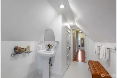 2128 S Ainsworth Avenue, Tacoma, WA 98405 - Photo 26