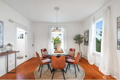 2128 S Ainsworth Avenue, Tacoma, WA 98405 - Photo 8