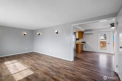 911 1st NE, Ephrata, WA 98823 - Photo 6