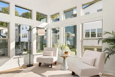 13368 SE 68th Place, Newcastle, WA 98059 - Photo 2