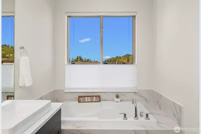 13368 SE 68th Place, Newcastle, WA 98059 - Photo 22