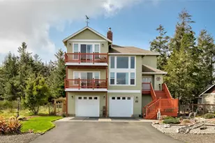 125 Sunrise Ave SE, Ocean Shores, WA 98569 - Photo 1