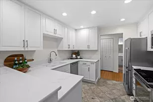 5225 50th Ave NE, Seattle, WA 98105 - Photo 14