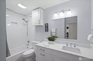 5225 50th Ave NE, Seattle, WA 98105 - Photo 10