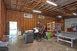 758 108th St S, Tacoma, WA 98444 - Photo 16