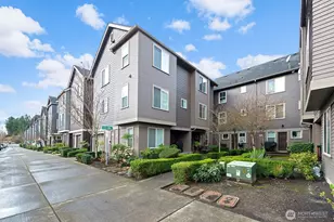 877 5th Pl NE, Issaquah, WA 98029 - Photo 2