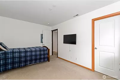 877 5th Pl NE, Issaquah, WA 98029 - Photo 18