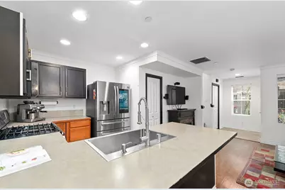 877 5th Pl NE, Issaquah, WA 98029 - Photo 10