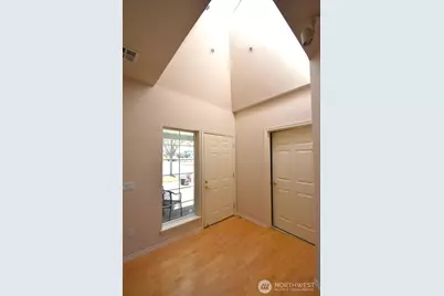 22562 SE 45th Street, Issaquah, WA 98029 - Photo 4