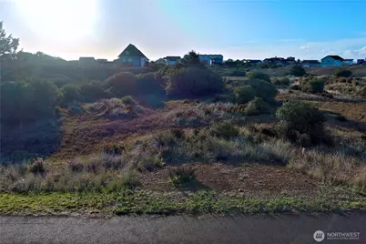 421 S Bel Air Loop, Ocean Shores, WA 98569 - Photo 4