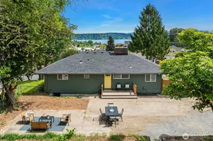 9275 Renton Ave S, Seattle, WA 98118 - Photo 2
