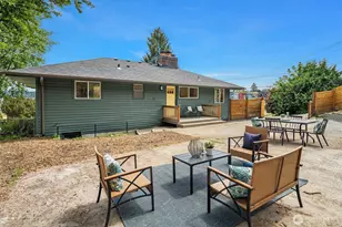 9275 Renton Ave S, Seattle, WA 98118 - Photo 2