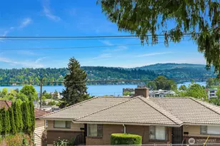 9275 Renton Ave S, Seattle, WA 98118 - Photo 10
