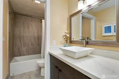 15929 3rd Place SW #D, Burien, WA 98166 - Photo 18