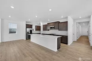 20480 Echo Ln E, Bonney Lake, WA 98391 - Photo 2