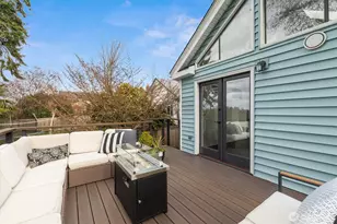 2419 28th Ave W, Seattle, WA 98199 - Photo 32