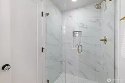 2419 28th Avenue W, Seattle, WA 98199 - Photo 28