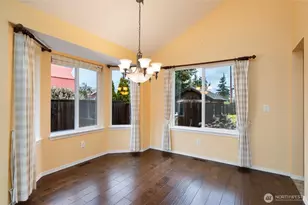 2420 14th St, Anacortes, WA 98221 - Photo 8