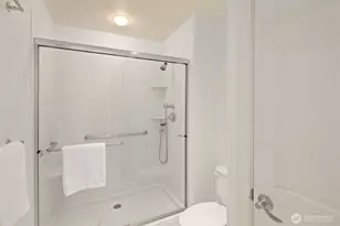 1716 Bellevue Way NE, Bellevue, WA 98004 - Photo 26