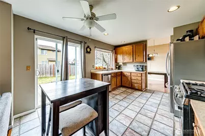 6510 58th Drive NE, Marysville, WA 98270 - Photo 8