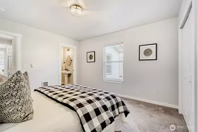 14929 130th Avenue SE, Renton, WA 98058 - Photo 16