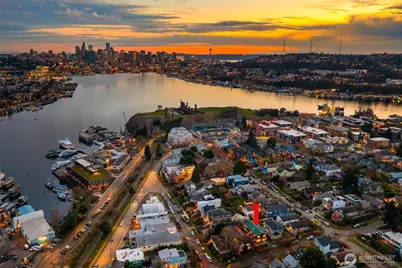 2117 N 36th Street, Seattle, WA 98103 - Photo 40