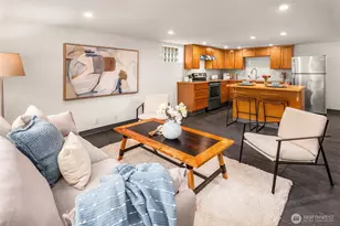 2117 N 36th St, Seattle, WA 98103 - Photo 32