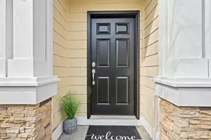 8315 NE 140th St, Kirkland, WA 98034 - Photo 2