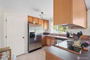 9721 194th St E, Graham, WA 98338 - Photo 10