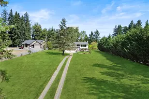 9721 194th St E, Graham, WA 98338 - Photo 2