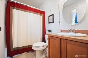 9721 194th St E, Graham, WA 98338 - Photo 20