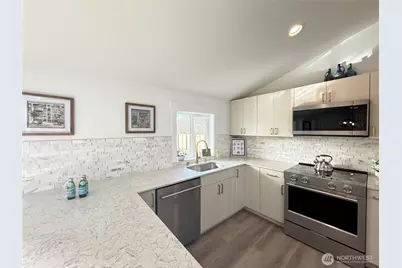 465 Octopus Avenue NE, Ocean Shores, WA 98569 - Photo 14