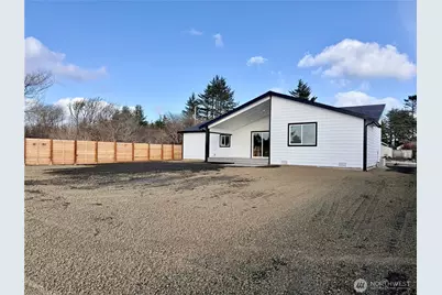 465 Octopus Avenue NE, Ocean Shores, WA 98569 - Photo 24