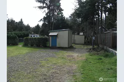 1410 322nd Place, Ocean Park, WA 98640 - Photo 2