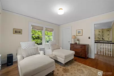 246 Dorffel Drive E, Seattle, WA 98112 - Photo 26