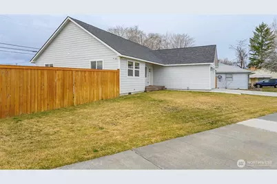 1038 W Lakeside Drive, Moses Lake, WA 98837 - Photo 34