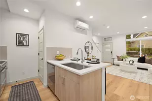 7011 9th Ave NE, Seattle, WA 98115 - Photo 12