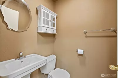 210 E Hawthorne Place, Port Angeles, WA 98362 - Photo 30